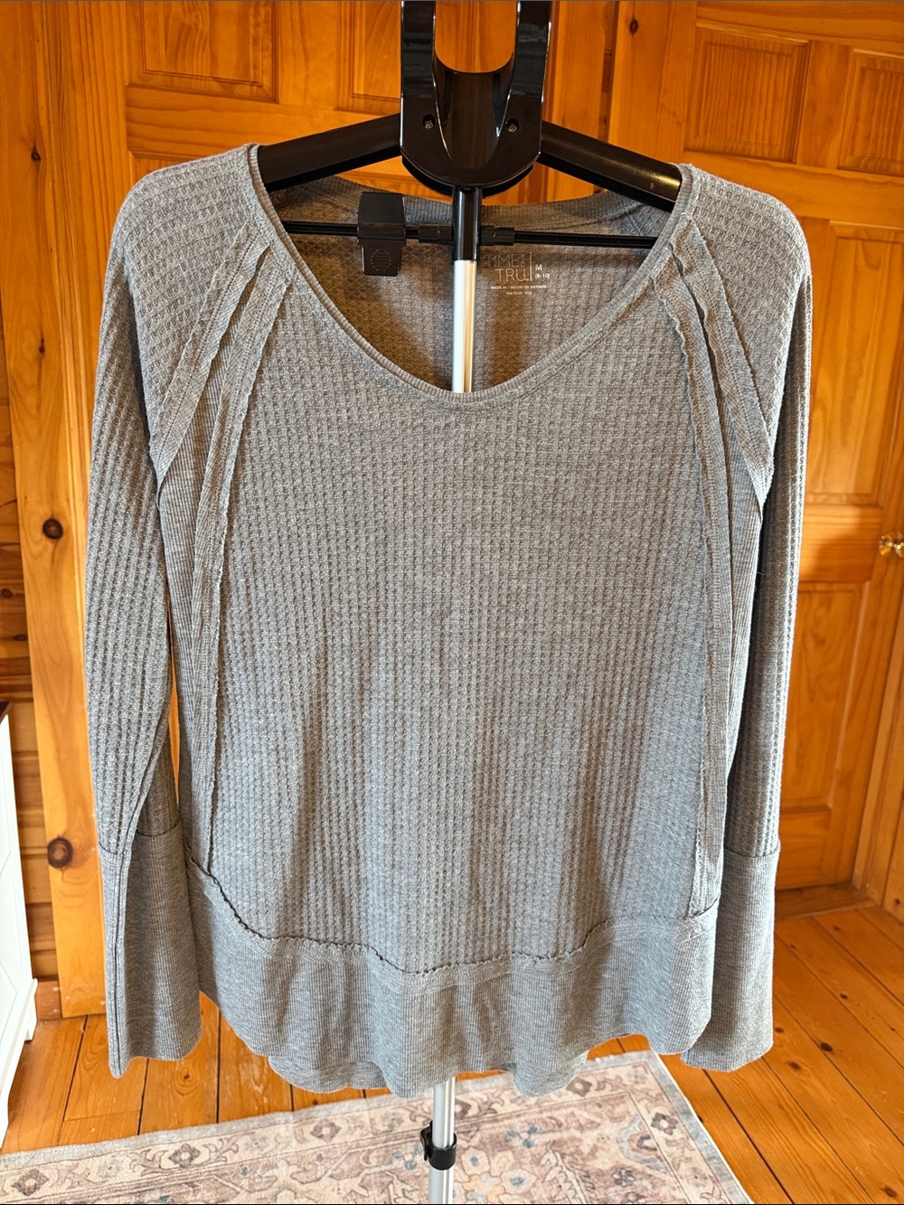 Time and Tru Gray Waffle-Knit Long Sleeve Tunic